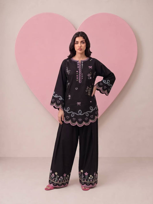 Stylish Black Ethnic Kurta Set with Scallop Borders and Pink Thread Work for Women & Girls