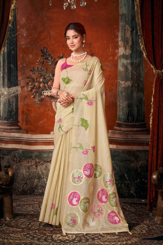 Classic Banarasi Silk Saree Featuring Intricate Lotus & Vine Motifs