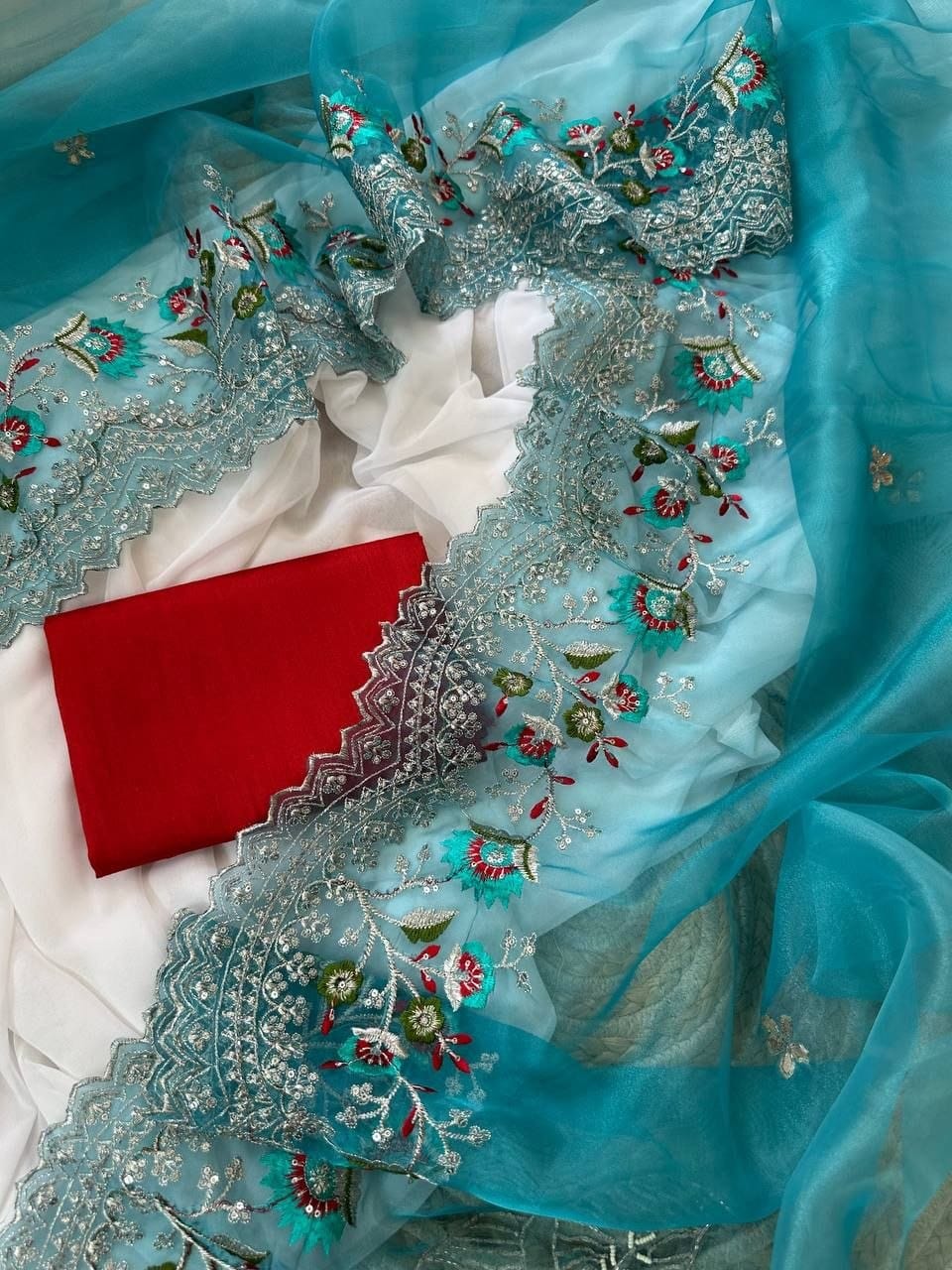 Premium Two-Shaded Pure Organza Saree with Authentic Handwork Cutwork Border & Unstitched Blouse