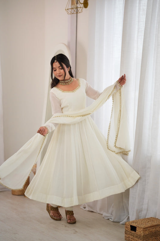 PRESENTING NEW PREMIUM QUALITY PURE MAL CHANDERI FABRIC FULLY FLARE ANARKALI