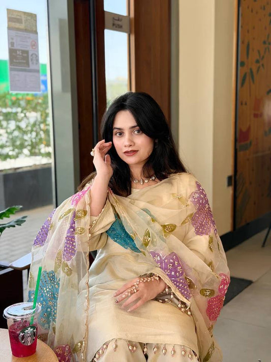 ĐĚSIGNER PARTY WEAR TOP AND FARSI SALVAR WITH FANCY DUPPATA WITH  EMBROIDERY WORK