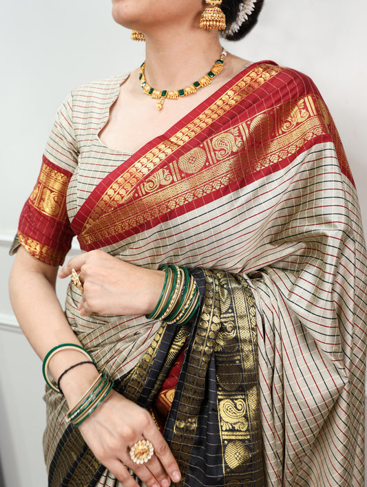 Designer Traditional Checked Silk Saree with Rich Zari Woven Border and Unstitch Blouse